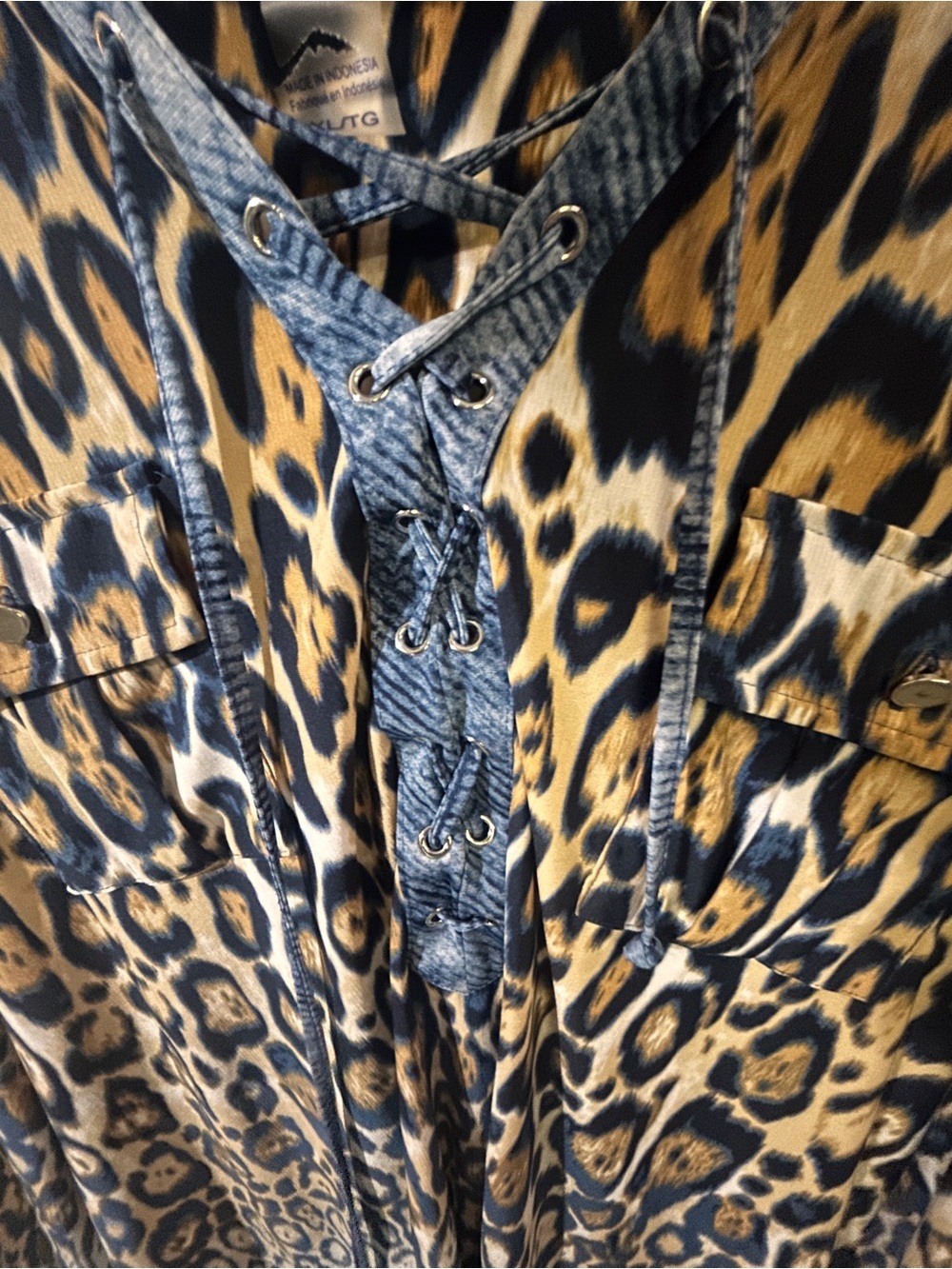 Peter Nygard Leopard Print Tunic in Blue, Tan and Black - Picture 6 of 10